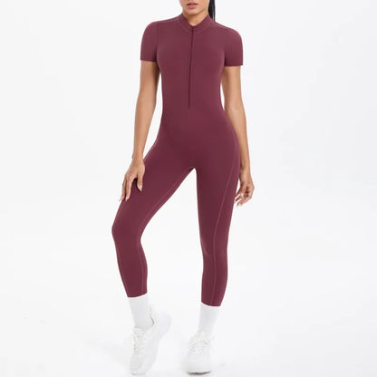 Mono deportivo de yoga sexy con cremallera frontal, espalda descubierta, manga corta, pantalones cortos, ropa deportiva para fitness, correr, gimnasio, yoga y actividades deportivas para mujer.