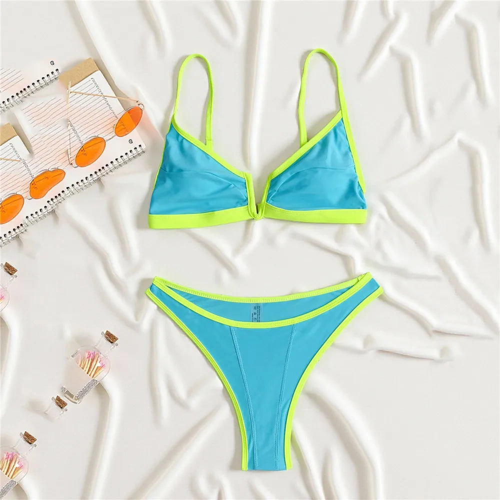 Conjuntos de bikini negros sexys con borde rosa, traje de baño con cuello en V para mujer 2025, microtanga de corte alto, bikinis de mujer