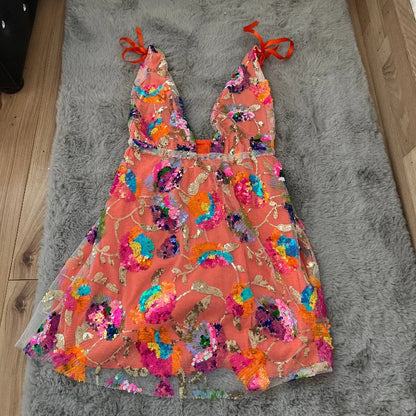Vestido corto halter con lentejuelas y brillo para mujer, sin espalda, sin mangas, para fiestas de noche, vacaciones, cintura alta, sexy, nueva moda 2025.