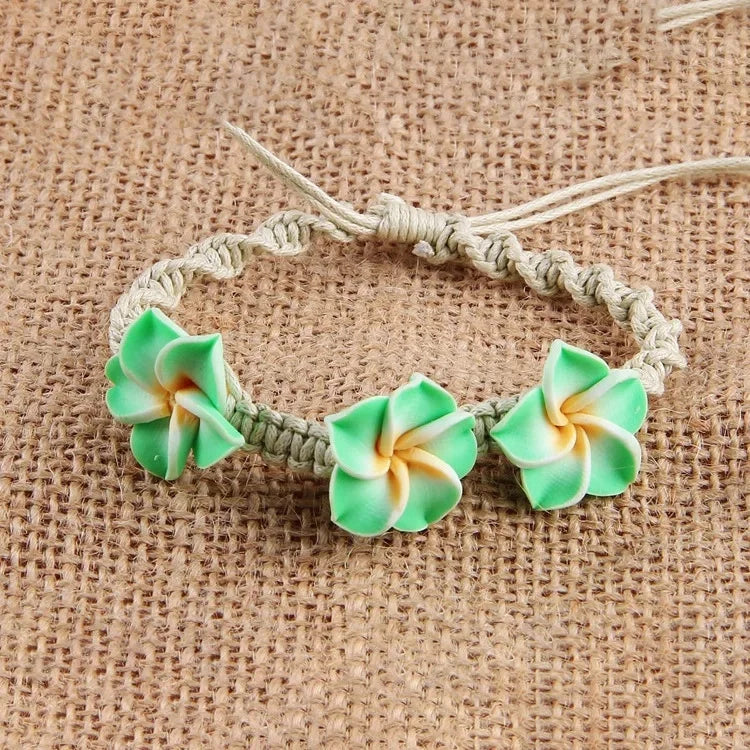 Conjunto de pulsera y collar de conchas multicolores tejidas a mano, joyería de cerámica suave estilo vacaciones en la playa con diseño de flor de huevo bohemia
