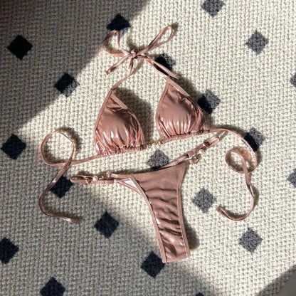 Traje de baño bikini sexy con perlas brillantes, gran oferta de la temporada, nuevo traje de baño cruzado, elegante diseño luminoso, ropa interior femenina atractiva