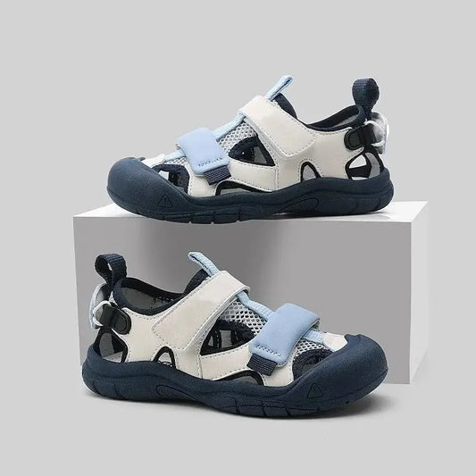 Sandalias para niños, novedad de verano 2025, estilo coreano, suela suave, antideslizantes, versátiles, con recortes y zapatillas transpirables.