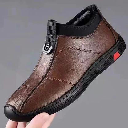 Zapatos casuales de cuero para hombre, ligeros, antideslizantes, de suela suave, sin cordones, con forro polar, cálidos, para conducir, transpirables, para verano