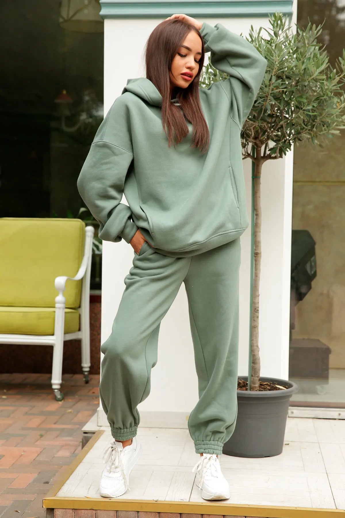 Conjuntos de dos piezas de forro polar para mujer, elegantes, de color sólido, con capucha extragrande y pantalones largos, chándal deportivo para otoño e invierno 2023.