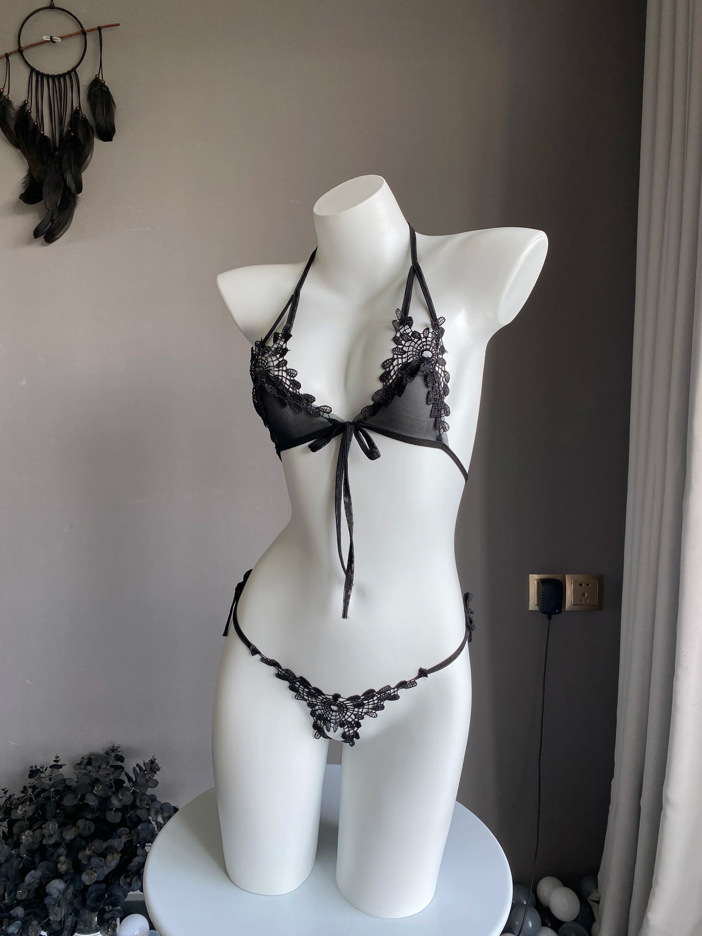 Conjunto de lencería sexy, sujetador ajustable con cordones, tanga sin entrepierna, lencería porno para mujer, mini ropa interior halter, bikini para cosplay.