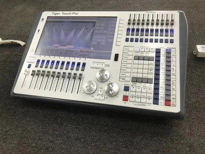 Controlador de iluminación de consola Tiger touch II/controlador de iluminación de escenario de buena calidad, móvil con estuche de transporte gratuito
