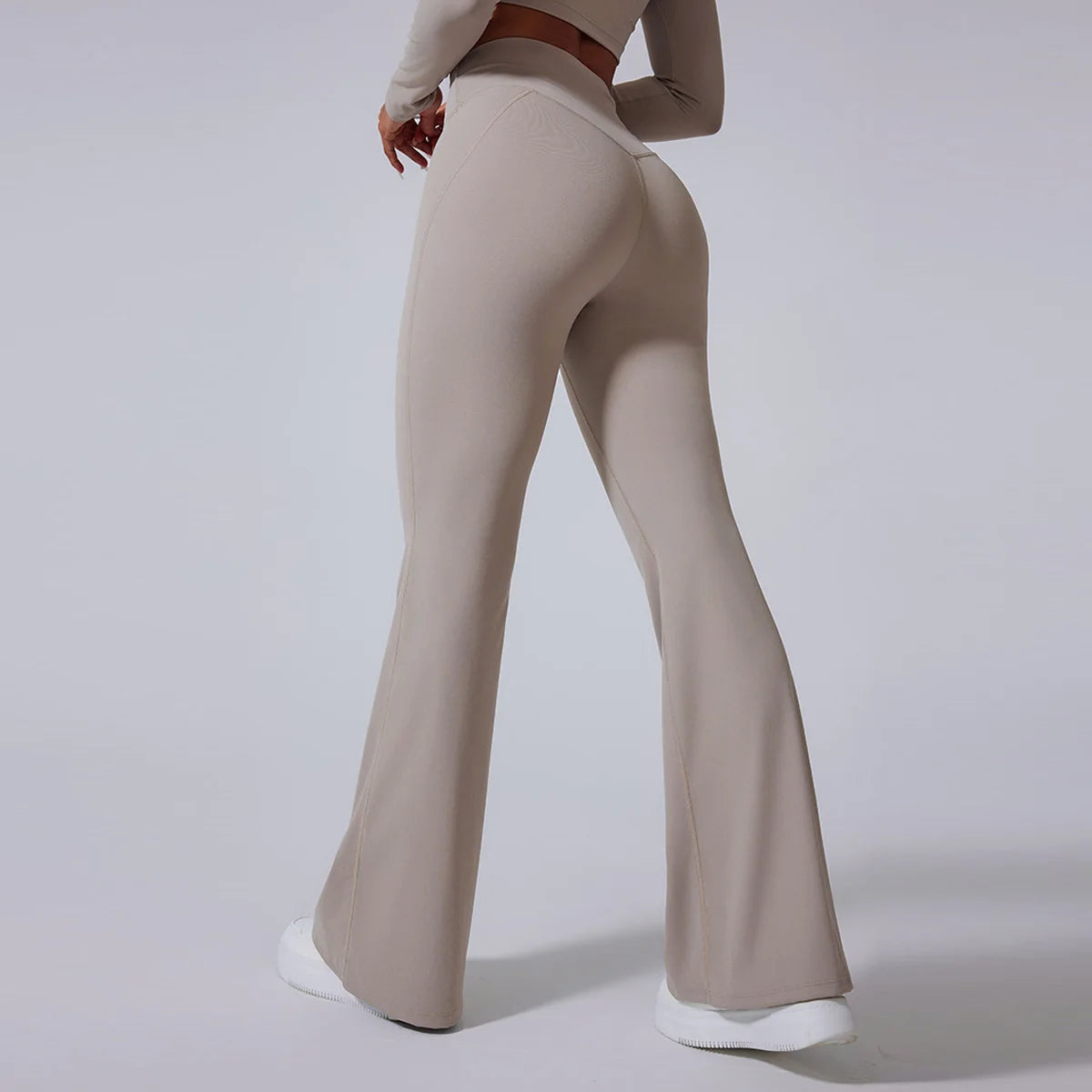 Conjunto de yoga para mujer: pantalones acampanados, ropa deportiva para gimnasio, top push-up de manga larga, estilo deportivo y sexy.