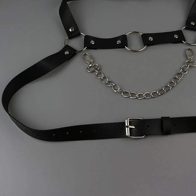 Arnés de cuero de moda para hombre, correas de pecho, cinturón de disfraz de cuero sintético para hombre, correas de corsé ajustables para el cuerpo y los hombros.