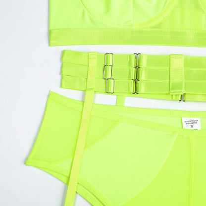 Conjunto de lencería sexy para mujer, con panel de encaje, escote en V profundo, glúteos abiertos, tirantes con forma de corazón de melocotón, cadena cruzada, liguero, ropa interior de tres piezas