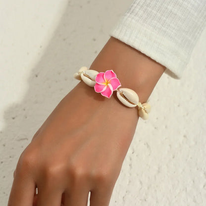 Conjunto de pulsera y collar de conchas multicolores tejidas a mano, joyería de cerámica suave estilo vacaciones en la playa con diseño de flor de huevo bohemia