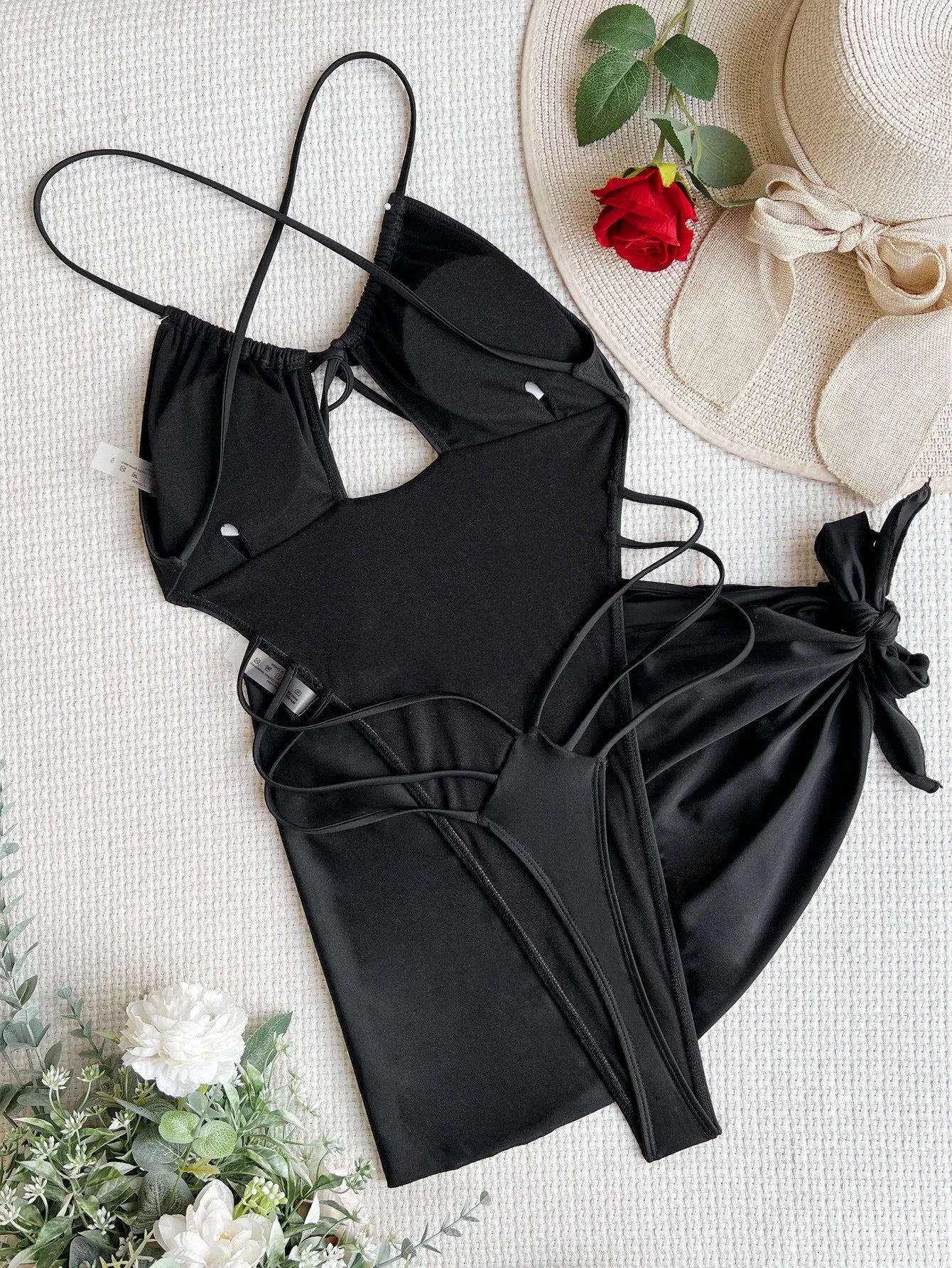 Traje de baño de una pieza tipo tanga, con espalda descubierta y diseño ultra mini, estilo tanga, para mujer. Incluye pareo, corte alto y diseño monokini.