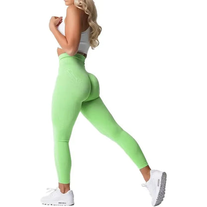 Nuevas mallas deportivas sin costuras con estampado moteado de contorno para mujer, suaves, para entrenamiento, fitness, yoga, cintura alta, ropa de gimnasio.