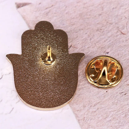 Pin esmaltado con el símbolo Om Ohm de la mano de Hamsa, accesorio decorativo para sombreros y mochilas.