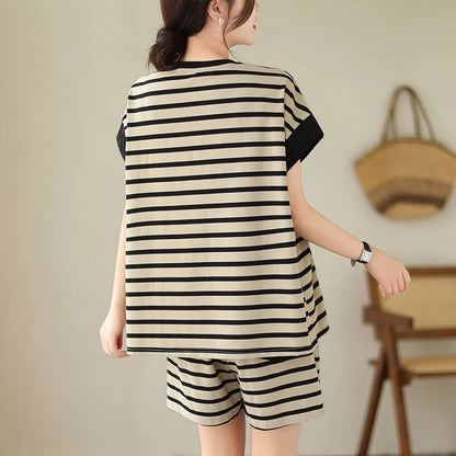 Conjuntos de ropa a rayas para mujer: camiseta de manga corta y pantalones cortos con cordón, trajes de dos piezas, chándal holgado de verano, conjuntos casuales para mujer