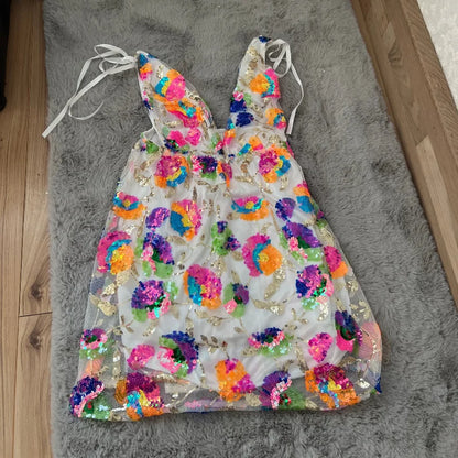 Vestido corto halter con lentejuelas y brillo para mujer, sin espalda, sin mangas, para fiestas de noche, vacaciones, cintura alta, sexy, nueva moda 2025.