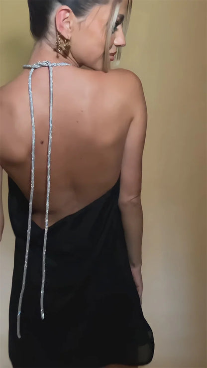 Vestido corto sexy sin espalda con escote halter y hombros descubiertos de Mozision Sparkle para mujer, ideal para el verano. Elegante vestido de fiesta en la playa o club nocturno.