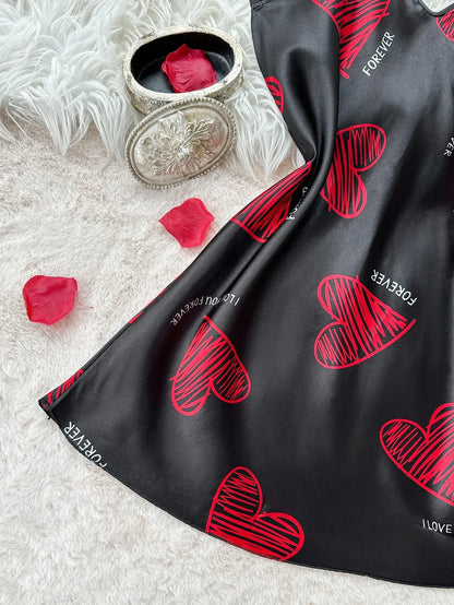 Camisón de satén con estampado de labios rojos para San Valentín, minivestido de dormir sin espalda y cuello en V para mujer