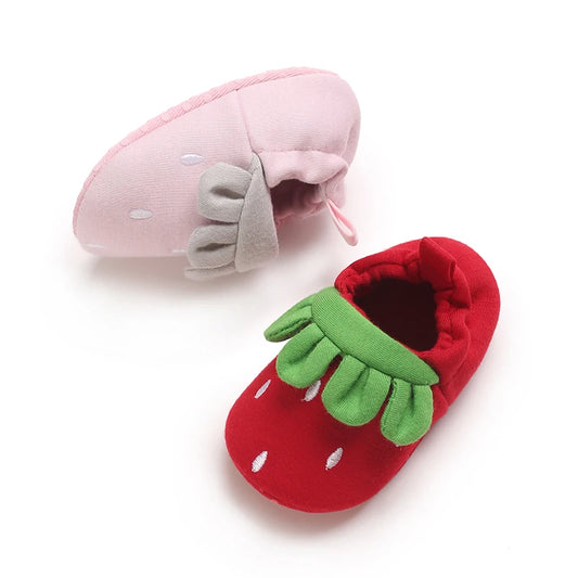 Zapatos de bebé recién nacido de primavera y otoño, nuevos y bonitos con dibujos animados, calcetines antideslizantes para bebés de 0 a 1 año.