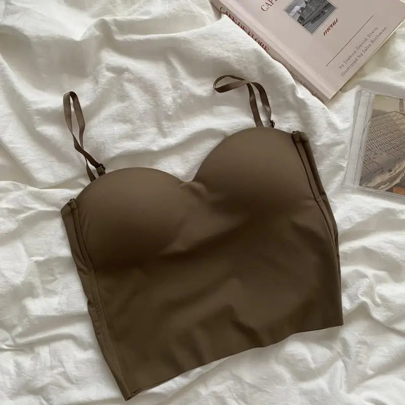 Aishang - Camiseta interior de seda fina sin tirantes para mujer, con espalda francesa, copa fija integrada, para uso exterior, con efecto envuelto en el pecho