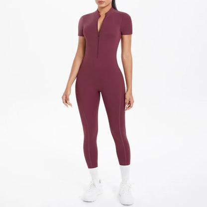 Mono deportivo de yoga sexy con cremallera frontal, espalda descubierta, manga corta, pantalones cortos, ropa deportiva para fitness, correr, gimnasio, yoga y actividades deportivas para mujer.