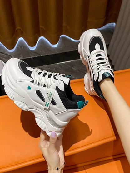 Zapatillas deportivas informales sin cordones para mujer, de piel suave, color blanco, transpirables, suaves y antideslizantes.