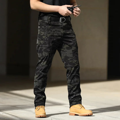 Pantalones tácticos militares urbanos para hombre, estilo cargo, con múltiples bolsillos, impermeables, resistentes al desgaste, ideales para entrenamiento informal.