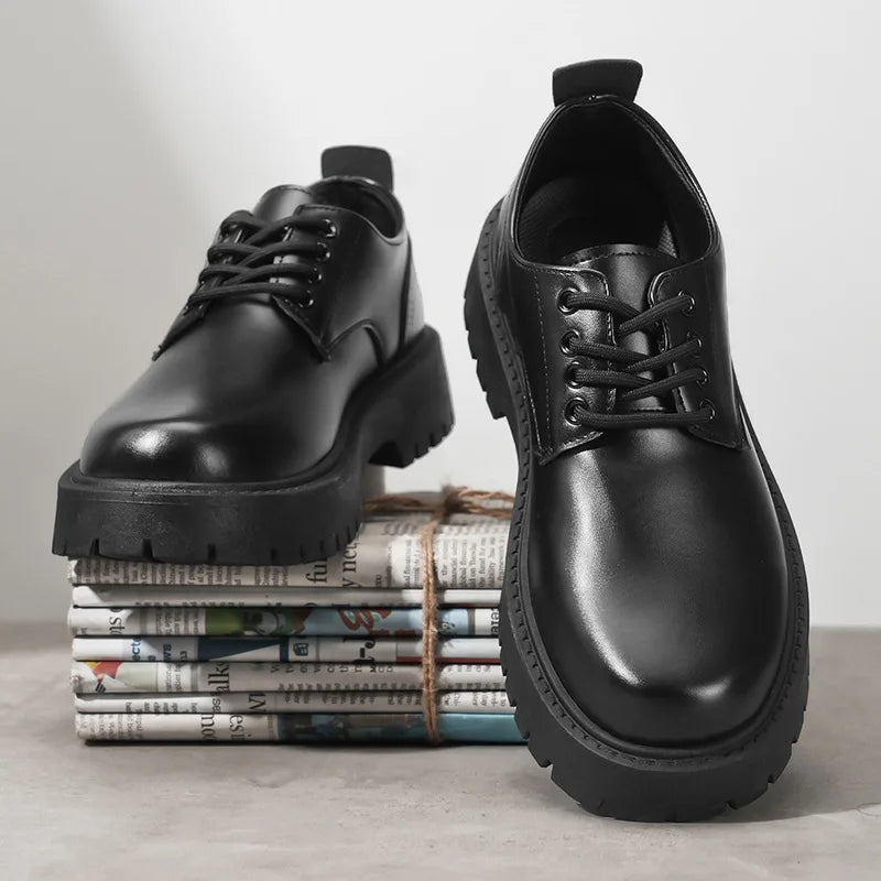 Otoño 2025, nuevos zapatos Derby de negocios para hombre, mocasines de cuero negro para hombre, zapatos de chef, calzado formal de plataforma coreana para hombre.
