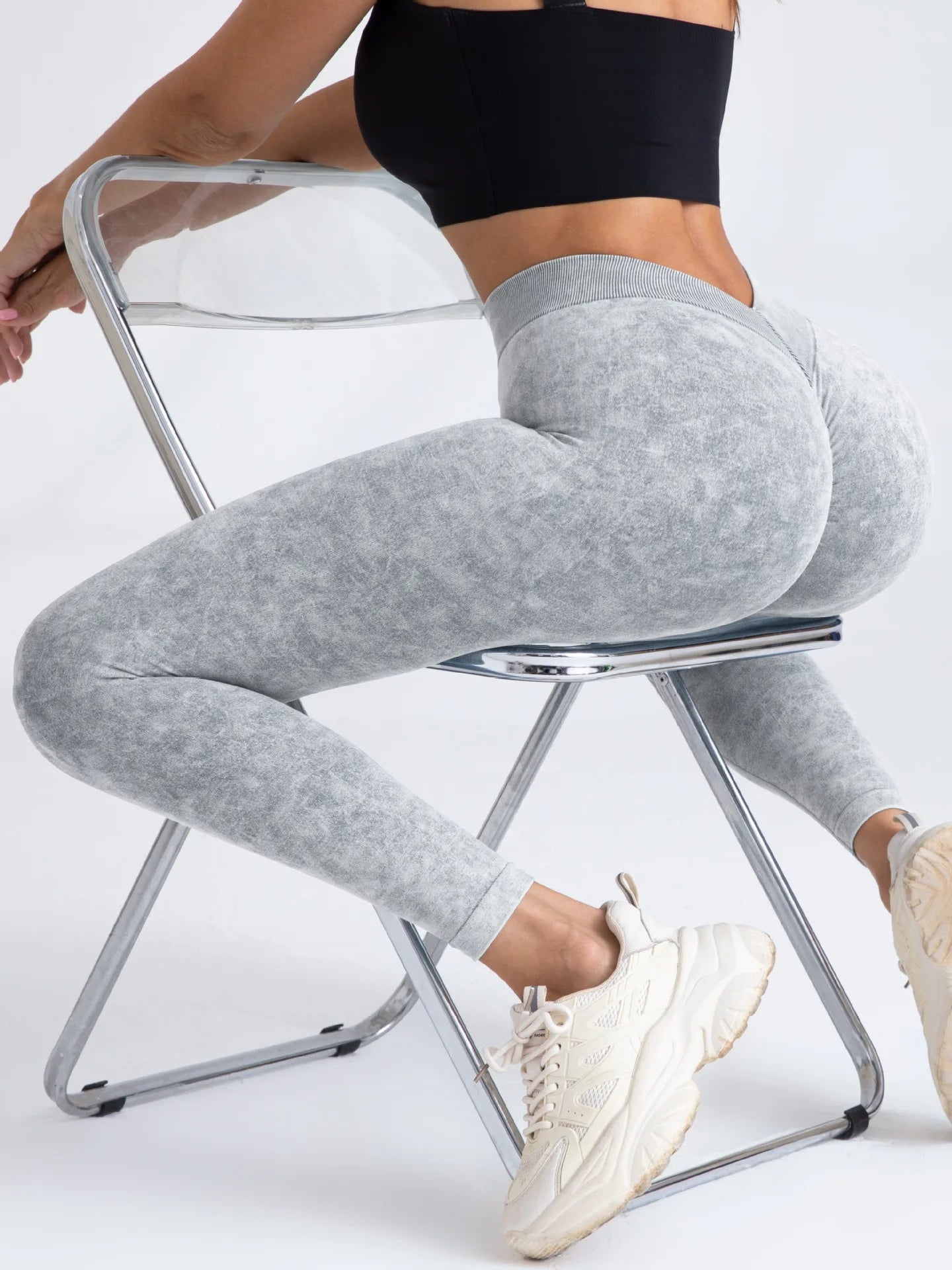 Leggings de nailon para gimnasio, yoga, espalda en V, efecto push-up en glúteos, ciclismo, fitness, ropa deportiva para entrenamiento.