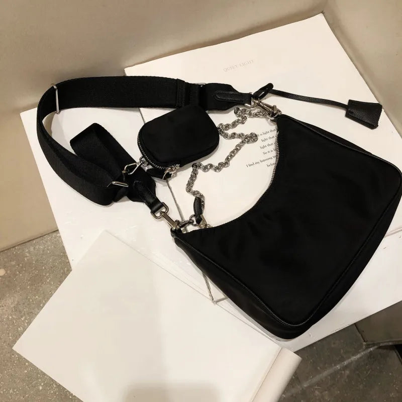 Bolso de hombro tipo hobo informal de nailon impermeable para mujer, moderno, con cadena negra decorativa, cruzado hasta la axila con monedero pequeño