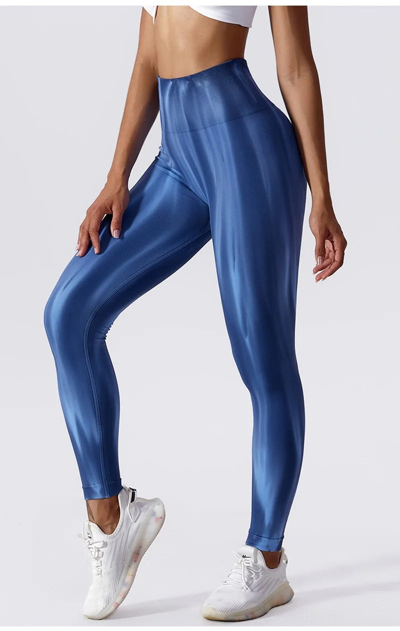 Pantalones de yoga para mujer con estampado tie-dye Cloud Rise, leggings deportivos sexys para gimnasio, mallas sin costuras, pantalones de cintura alta para entrenar.