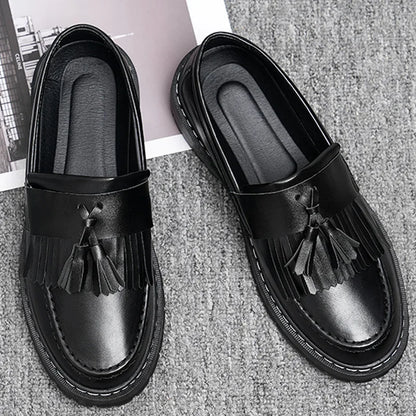 Zapatos de vestir negros para hombre, con plataforma y cuña, sin cordones, informales, de cuero, estilo británico, para negocios, formales, para boda y fiesta, 2025