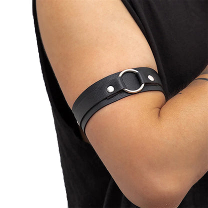 Arnés de cuero sintético para hombre, pulsera sexy, ajustable, para bondage, cosplay y clubwear