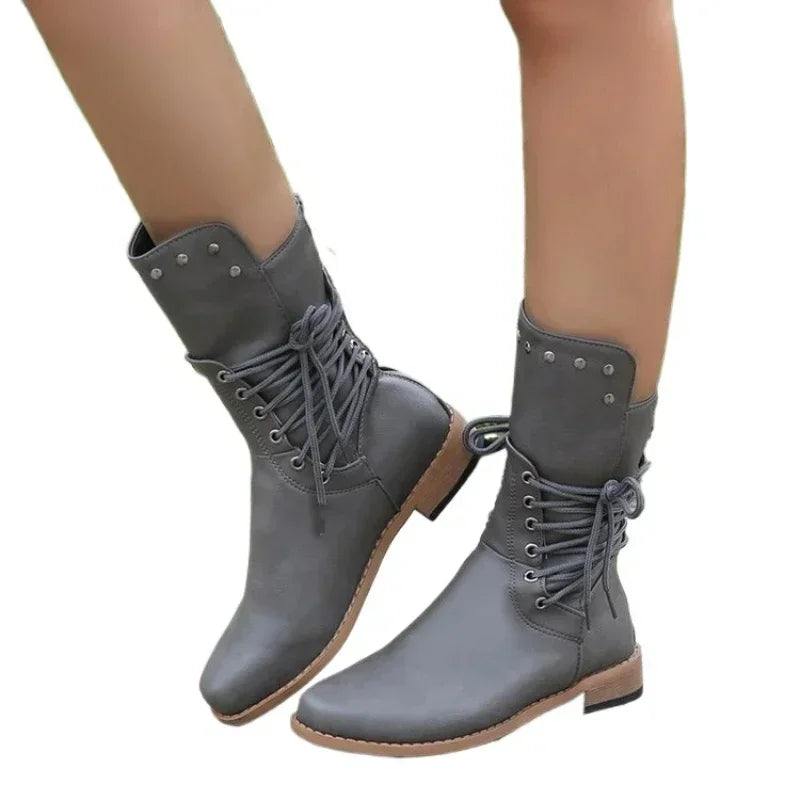 Botas de media caña con remaches para mujer, botines de caballero a la moda, estilo británico, para otoño e invierno, con cordones cruzados, de PU