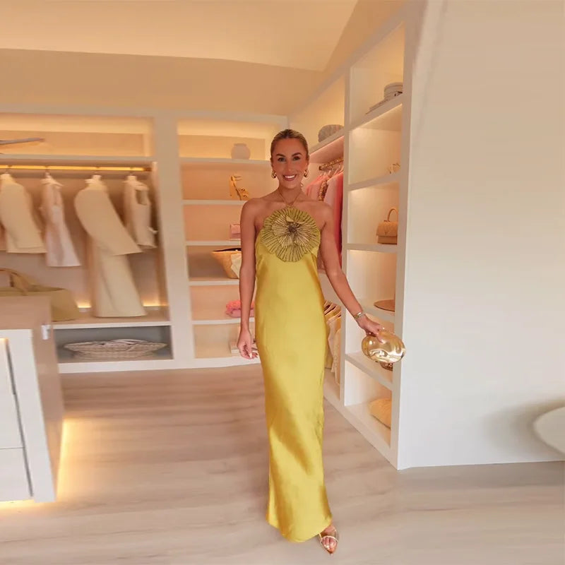 Elegante vestido de fiesta para mujer, con flores 3D, estilo halter, sin mangas, espalda descubierta, de satén estilo sirena, para mujer, verano 2025, elegante vestido de noche para mujer.