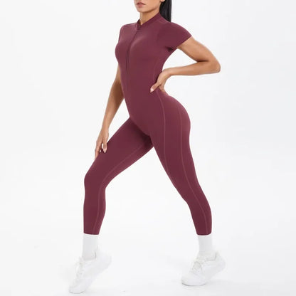 Mono deportivo de yoga sexy con cremallera frontal, espalda descubierta, manga corta, pantalones cortos, ropa deportiva para fitness, correr, gimnasio, yoga y actividades deportivas para mujer.