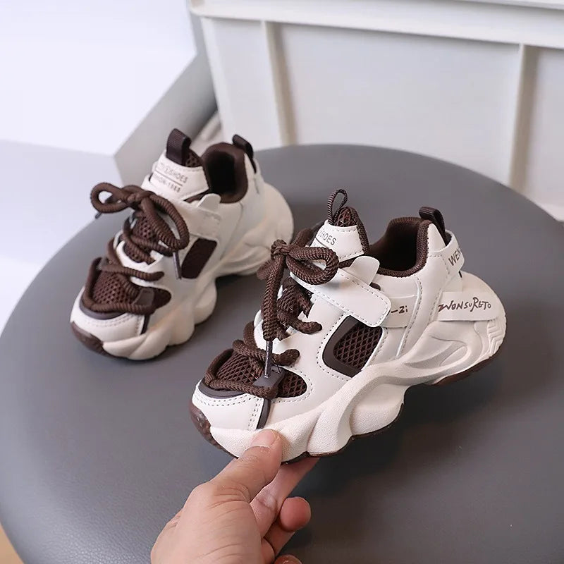Zapatillas deportivas para niños, calzado deportivo para niños, zapatillas deportivas cómodas, zapatillas deportivas con estilo para niños