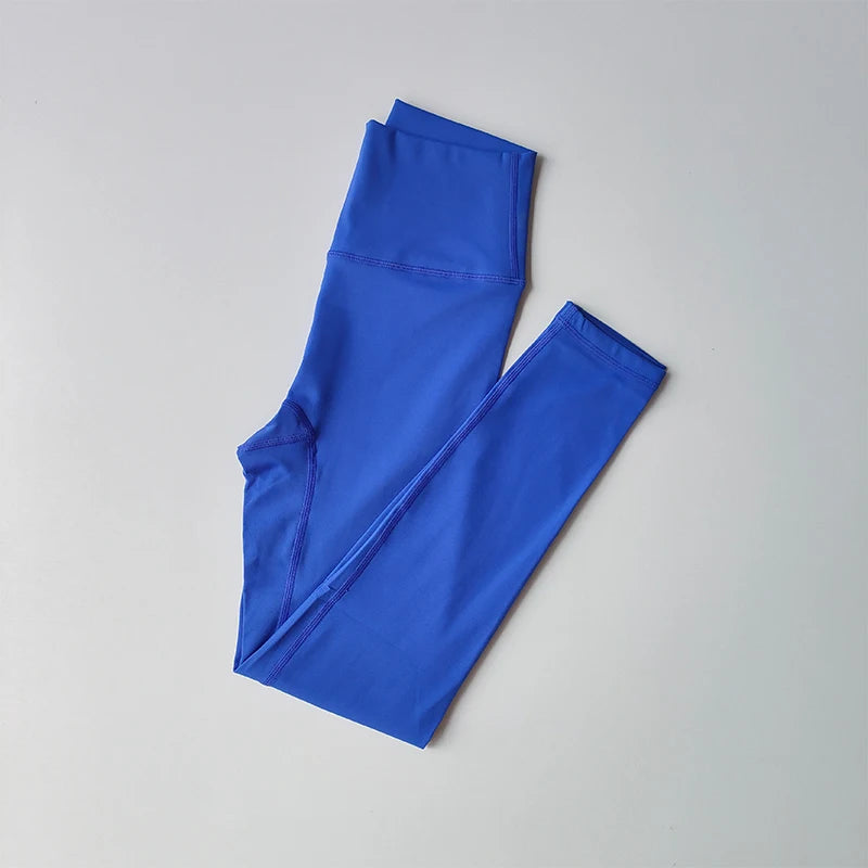 Conjunto de yoga Naked Feel para mujer, sujetador deportivo de alto impacto con almohadillas integradas y leggings que realzan los glúteos, ideal para entrenar en el gimnasio.