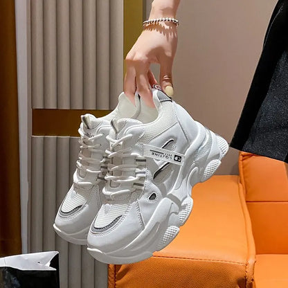 Zapatillas deportivas informales sin cordones para mujer, de piel suave, color blanco, transpirables, suaves y antideslizantes.