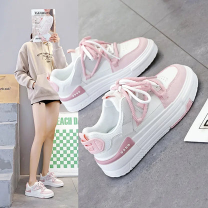 Primavera 2025, Niche, versátil, para estudiantes, zapatos blancos de suela gruesa, a la moda, con doble lazo, deportivos casuales.