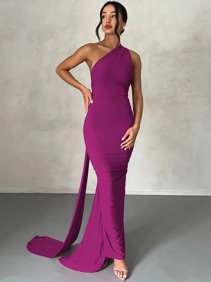 Vestido largo blanco ajustado de Dulzura para mujer, ideal para fiestas, clubes y eventos nocturnos. Estilo urbano. Colección de verano 2024. Venta al por mayor.