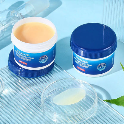 Crema de escualano ultra nutritiva para piel seca y áspera. Hidrata profundamente. Previene el agrietamiento y la sequedad. Refrescante pero no grasosa.