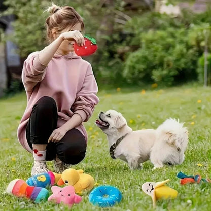 Un juego de 7 piezas de juguetes con sonido para cachorros, juguetes de peluche sueltos para masticar, bocadillos de frutas de peluche y juguetes de verduras para cachorros, adecuados para juegos lindos.