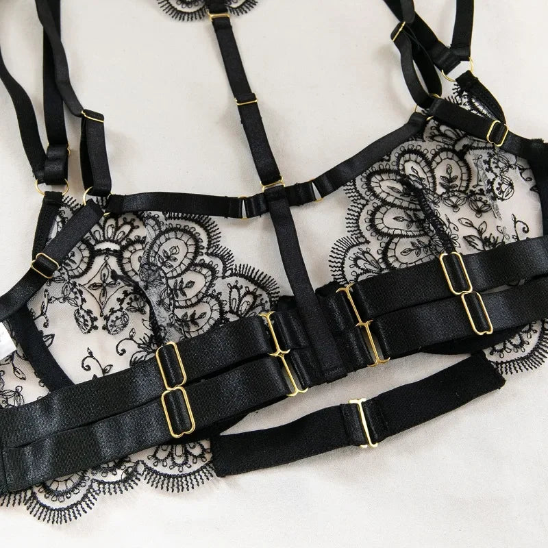 Tornova - Conjunto de ropa interior sexy con bordado de 5 piezas para mujer, de malla con retazos, transparente, con cuello halter y ligas, lencería sexy