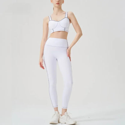 Ropa de yoga, un conjunto deportivo de alta gama, de color sólido, de alta elasticidad, ajustado y de alta intensidad, ropa de fitness para mujer adecuada para el gimnasio.