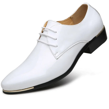Zapatos de cuero retro puntiagudos para hombre, mocasines informales de charol con cordones, elegantes y de lujo, para eventos sociales.