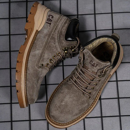 Botas de nieve para hombre, ideales para el invierno. Botas clásicas de caña alta para senderismo, con suela gruesa antideslizante y gran practicidad.