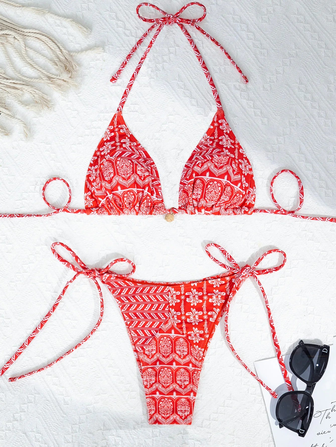 Conjunto de bikini para mujer, novedad de 2025, con tiras laterales ajustables, traje de baño de alta gama, sexy, de dos piezas, para playa, de verano, push up.