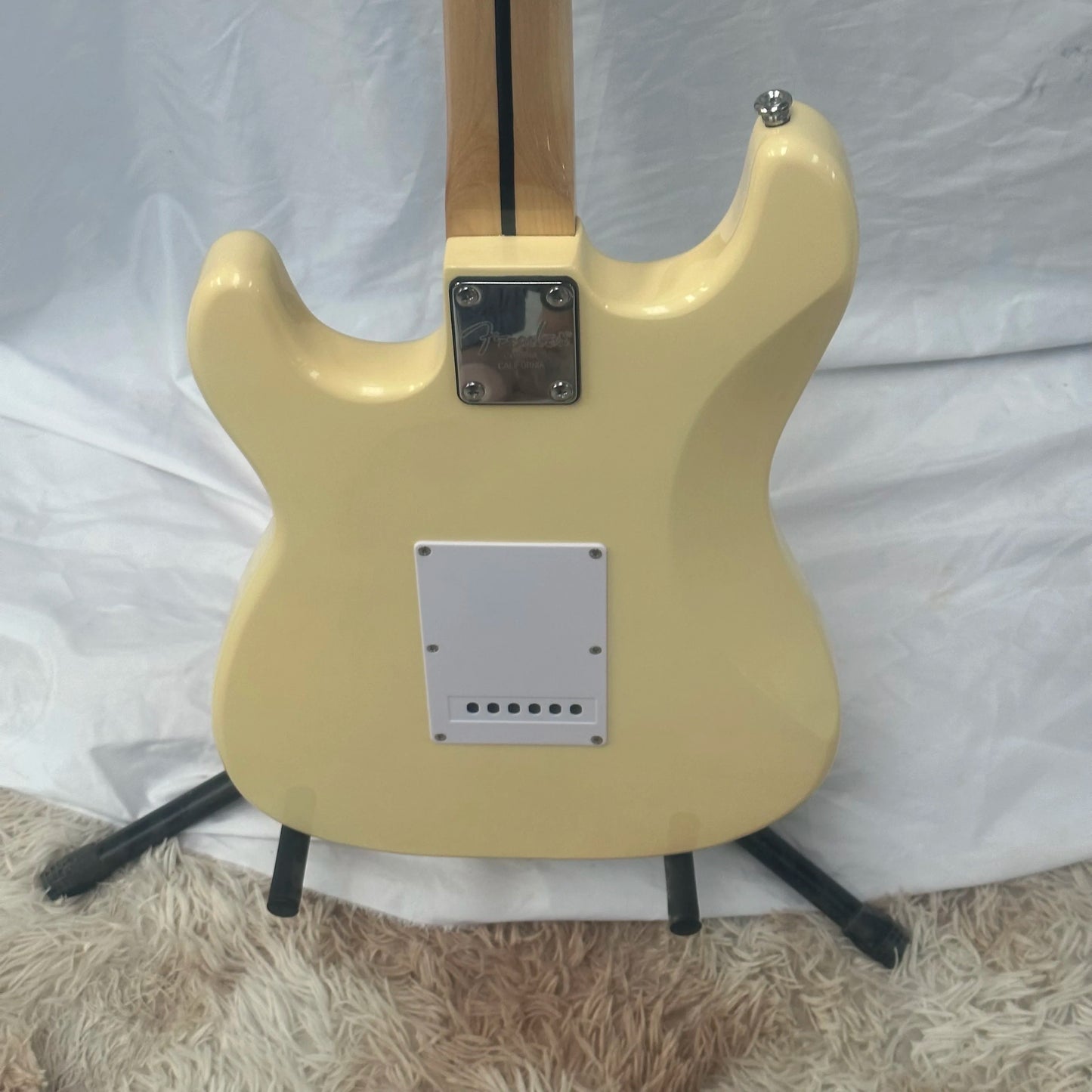 Guitarra eléctrica OEM de alta calidad con envío gratuito, mástil de arce y diapasón de arce con muescas, mástil sándwich, guitarra con incrustaciones de lunares.