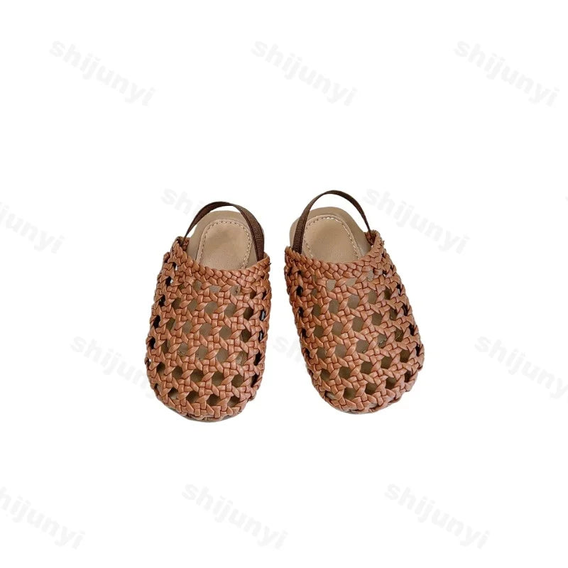 Sandalias para niños pequeños, zapatos planos de verano 2025 para exteriores, zapatos de playa, calzado informal de moda tejido para bebés, sandalias de princesa para niñas.