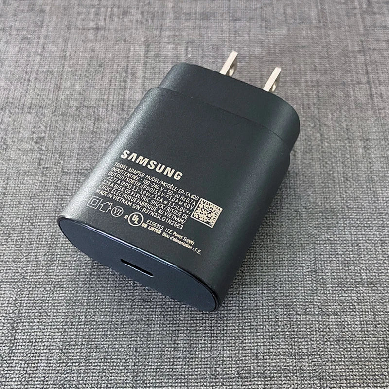 Adaptador de pared superrápido EP-TA800 de Samsung con carga rápida y cable USB-C de 100 cm para Galaxy Note 10, 20, S22, S21 Ultra, S10+, A55 y A15 Plus.